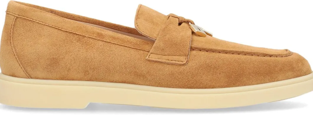Alpe Moccasins* CARTER