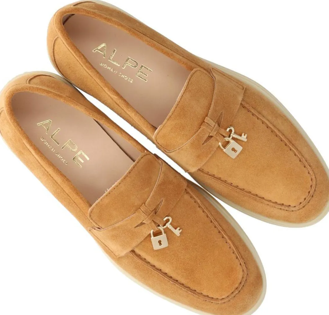 Alpe Moccasins* CARTER